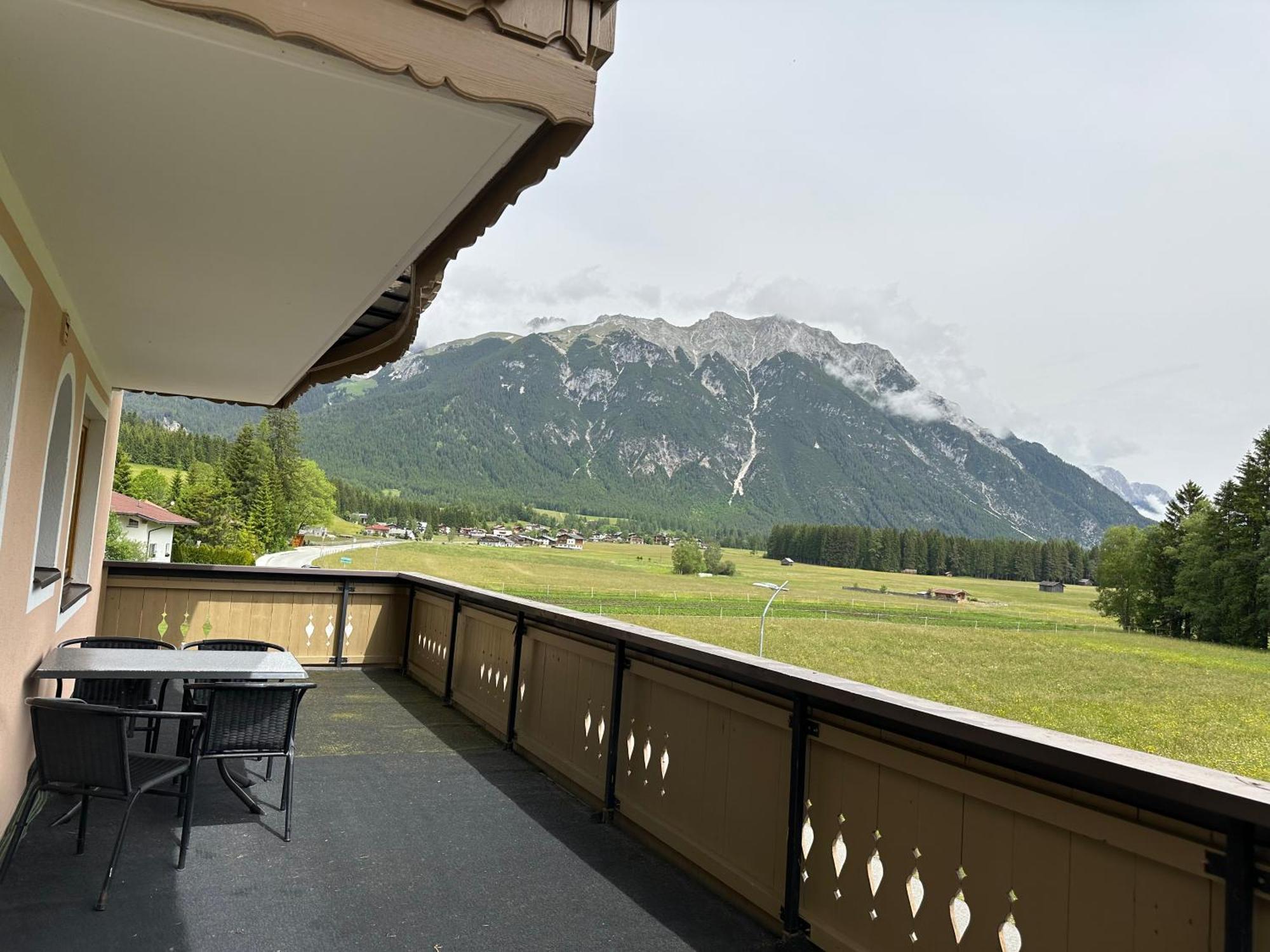 Haus Am Waldrand Appartement Leutasch Buitenkant foto
